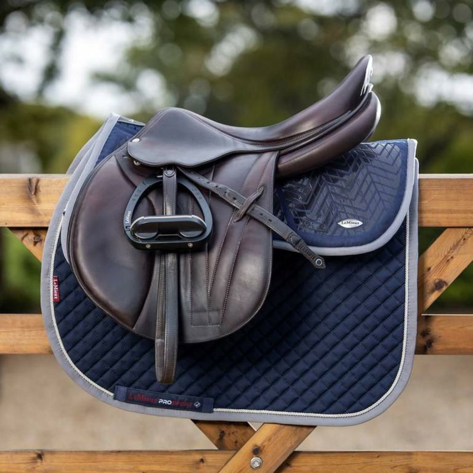 LeMieux スポーツ グリップ メモリー ハーフパッド|JODHPURS LeMieux スポーツ グリップ メモリー ハーフパッド|JODHPURS